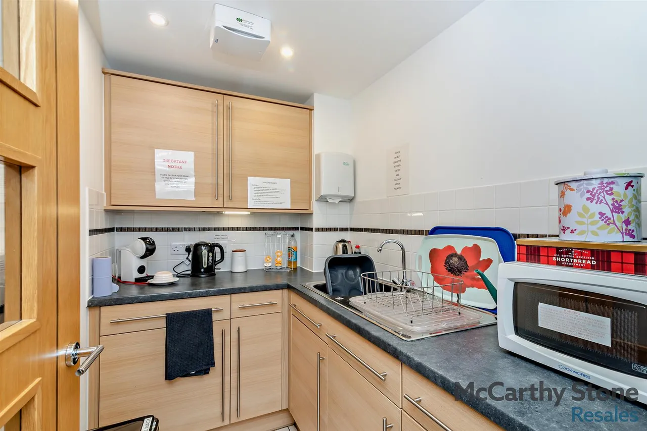 Station Road, Petworth, GU28, photo 6