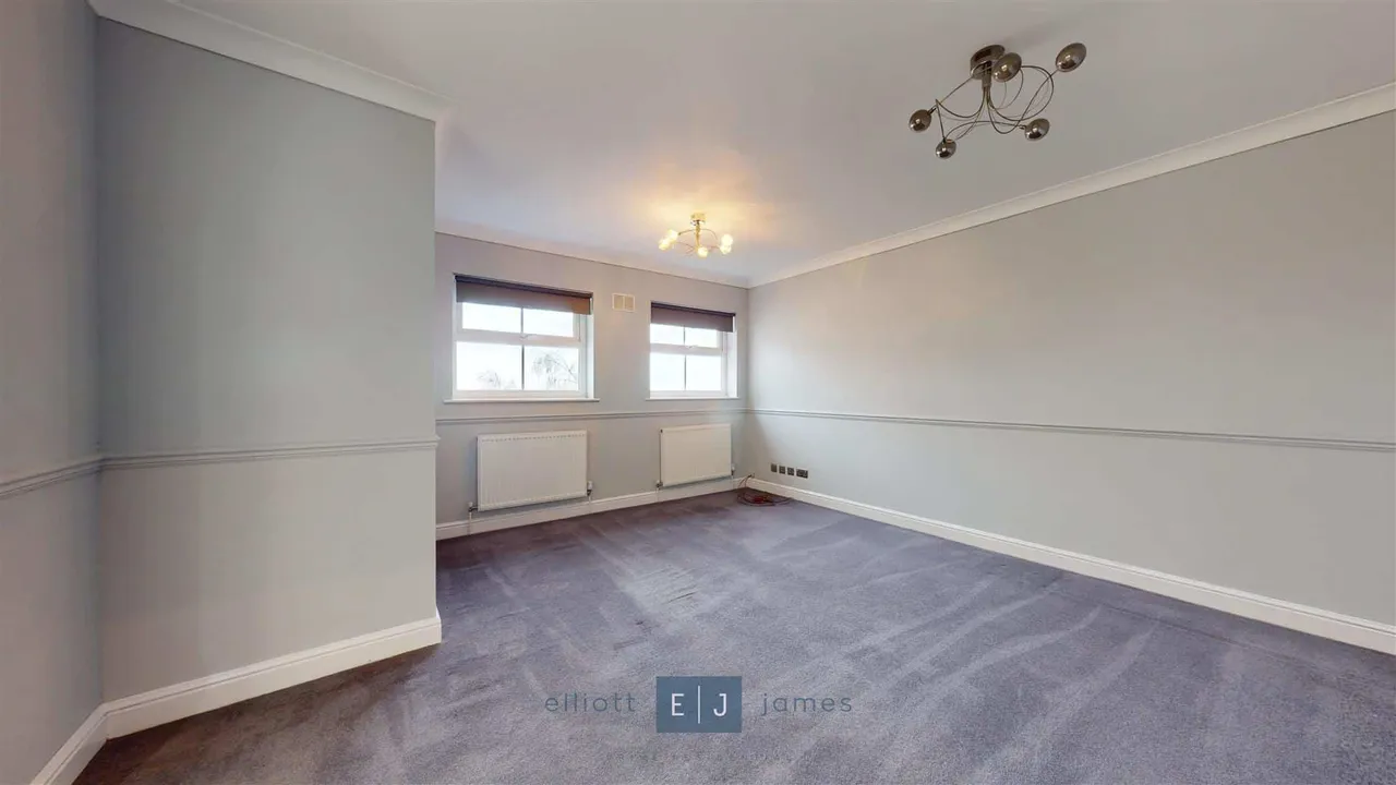 High Road, Woodford Green, IG8, photo 5
