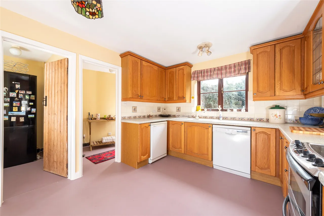 Newport Road, Moulsoe, MK16, photo 8