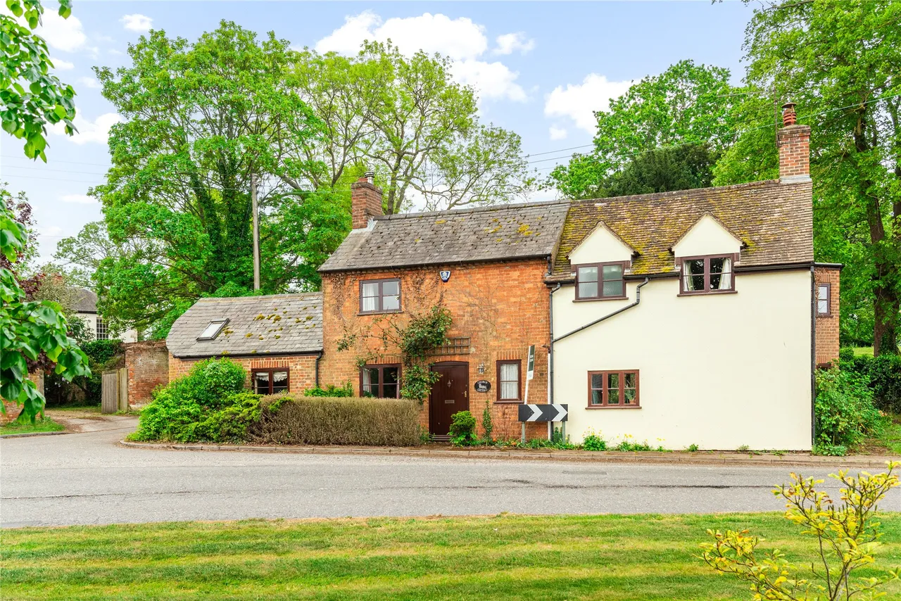 Newport Road, Moulsoe, MK16, photo 2