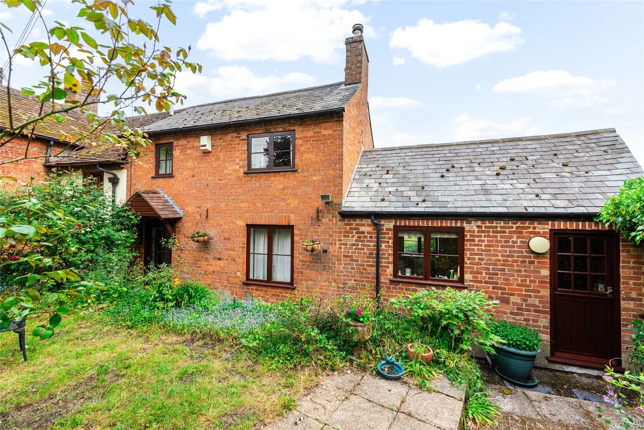 Newport Road, Moulsoe, MK16, photo 16