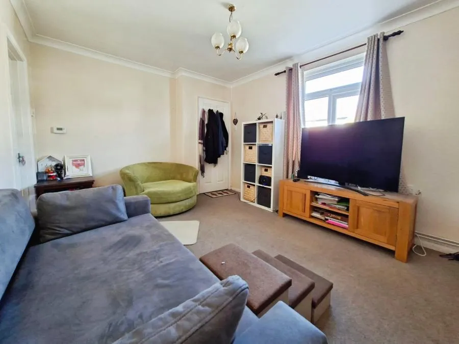 Queens Road, Spalding, PE11, photo 3