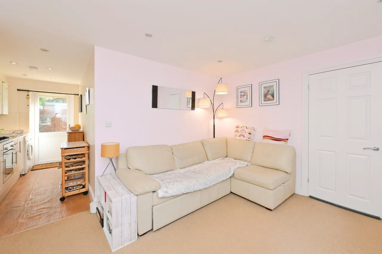 St. Cuthberts Road, Hoddesdon, photo 5