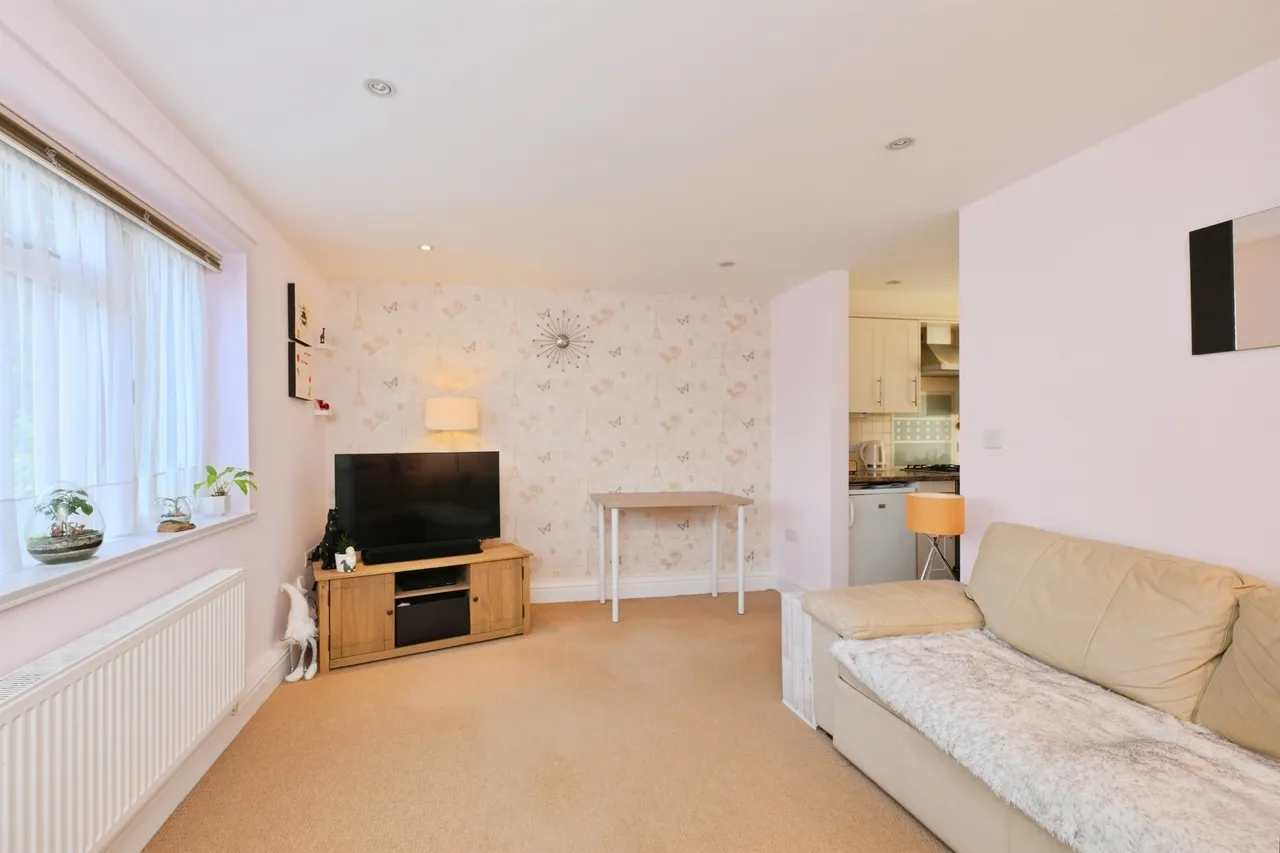 St. Cuthberts Road, Hoddesdon, photo 4