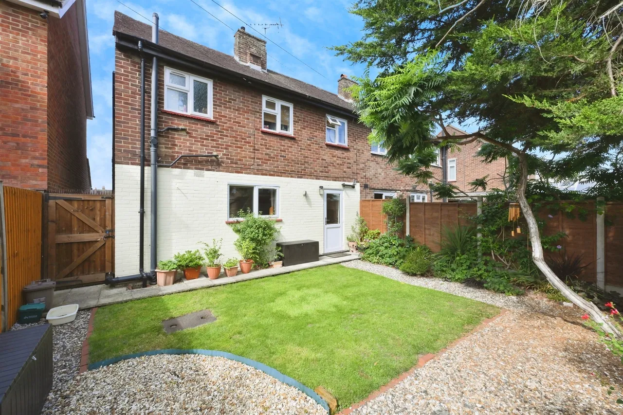 St. Cuthberts Road, Hoddesdon, photo 11
