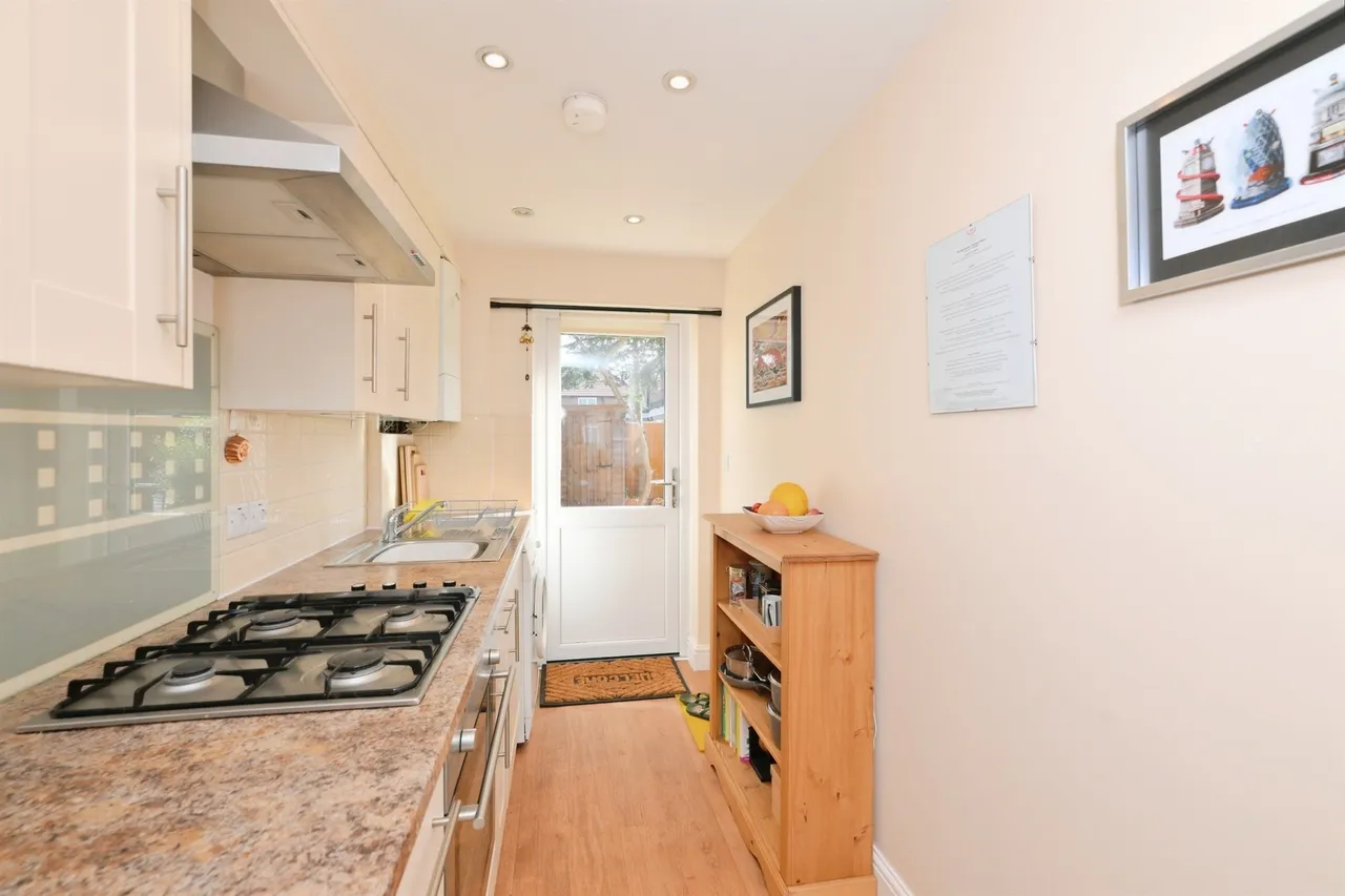 St. Cuthberts Road, Hoddesdon, photo 3
