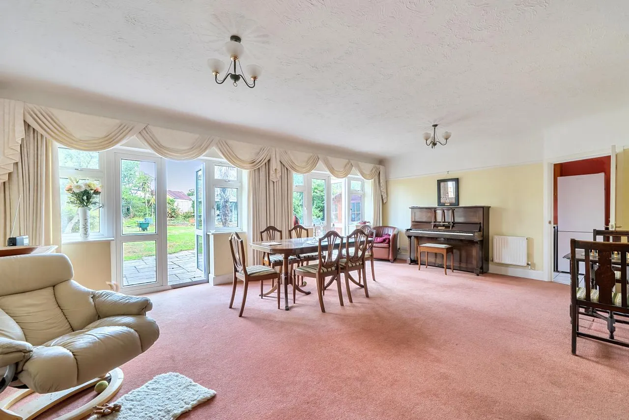 Belle Vue Road, BH6, photo 2