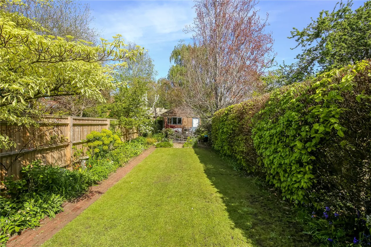Mill Lane, Romsey, Hampshire, SO51 8EW, photo 5