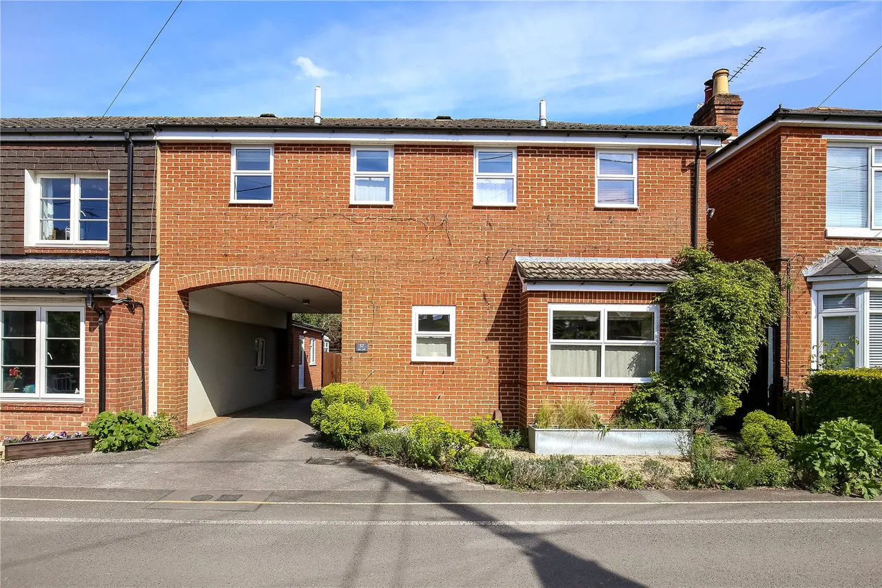 Mill Lane, Romsey, Hampshire, SO51 8EW, photo 19