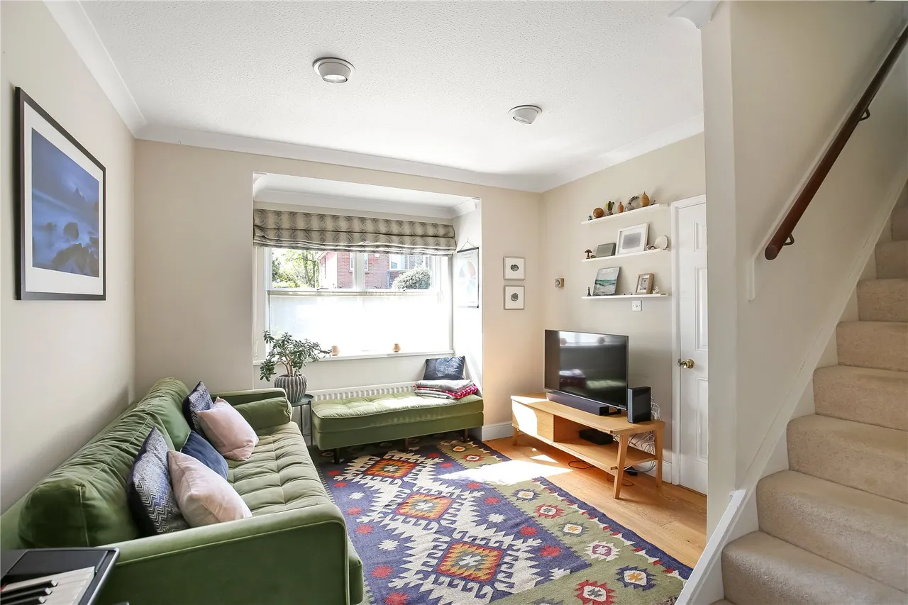 Mill Lane, Romsey, Hampshire, SO51 8EW, photo 2