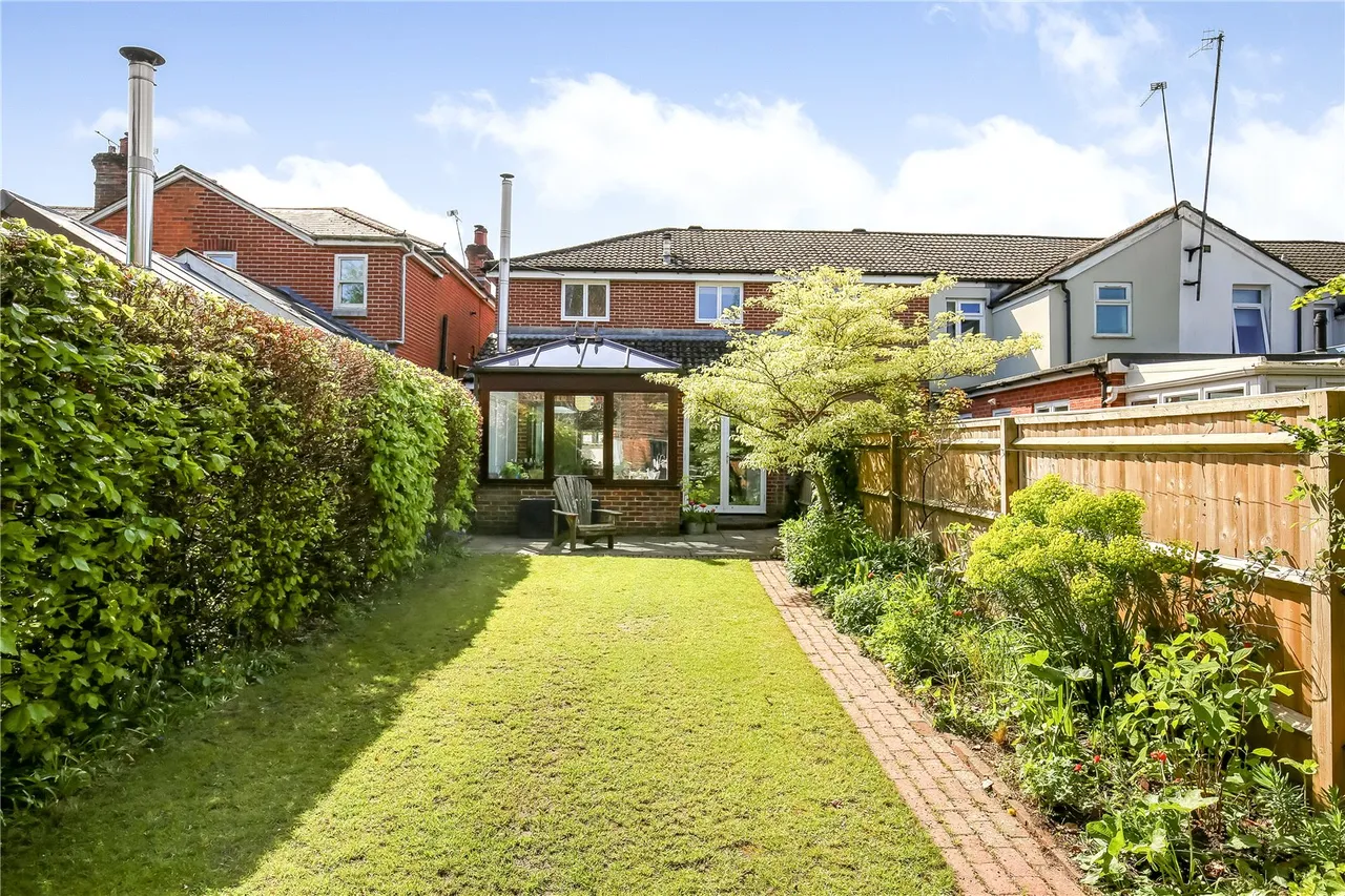 Mill Lane, Romsey, Hampshire, SO51 8EW, photo 14