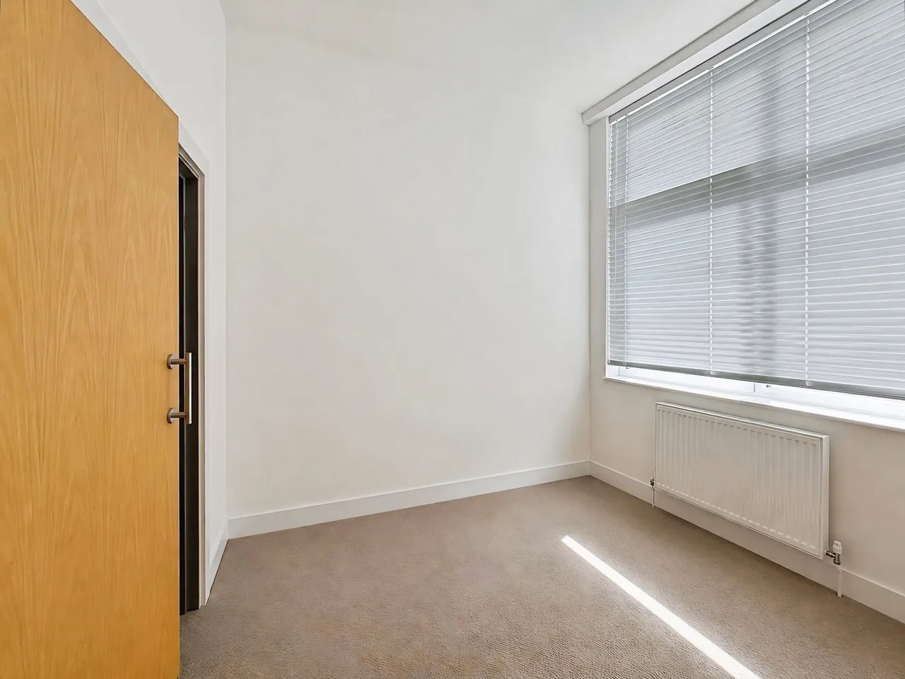 Knoll Road, Camberley, Surrey, GU15 3BP, photo 10