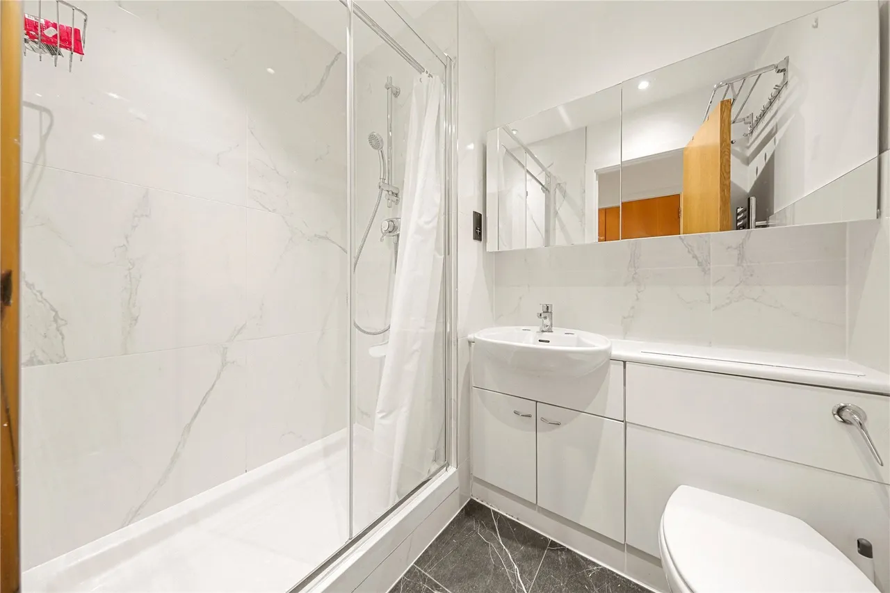 Boardwalk Place, Poplar Dock Marina, E14, photo 22