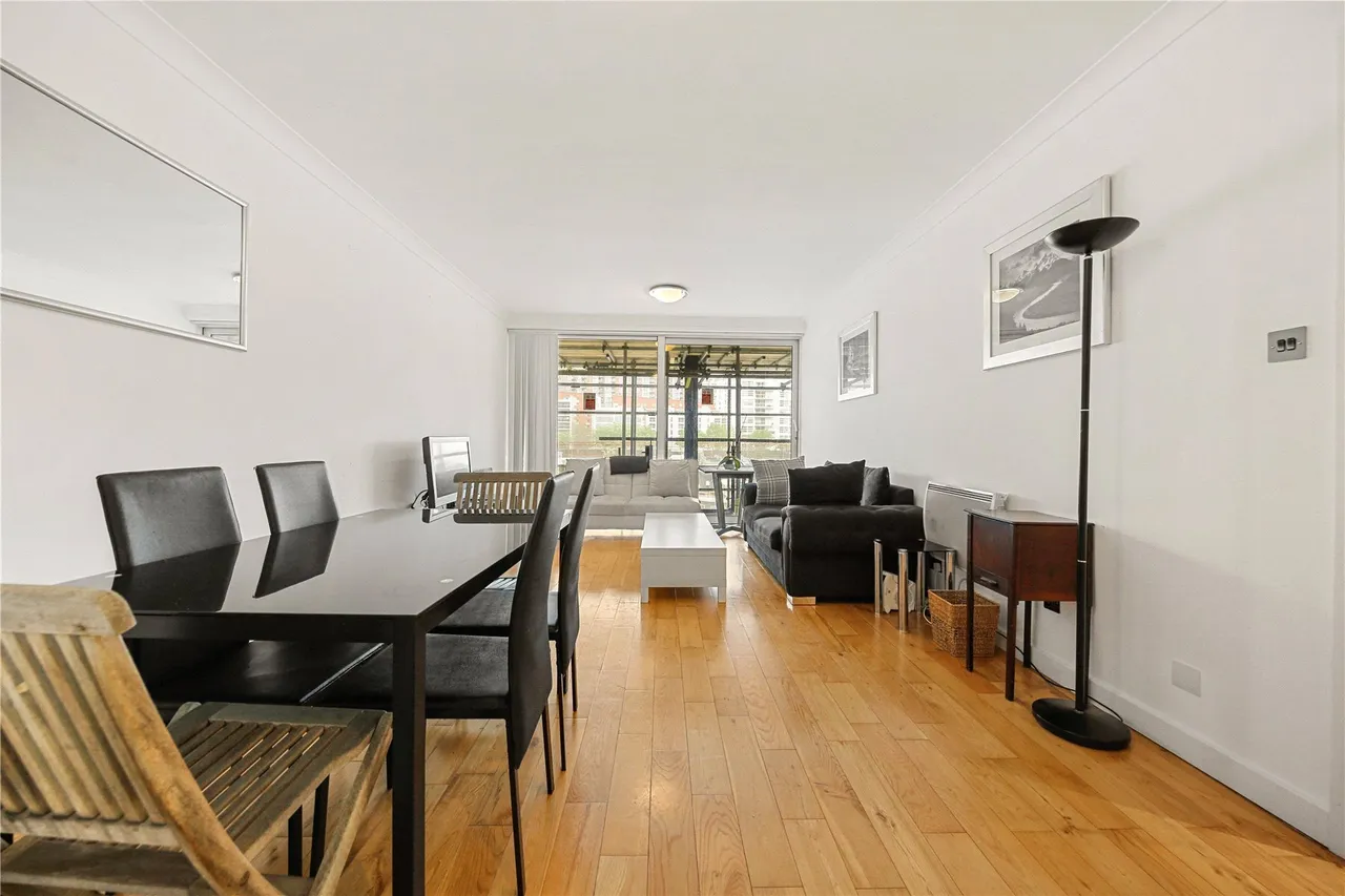 Boardwalk Place, Poplar Dock Marina, E14, photo 10