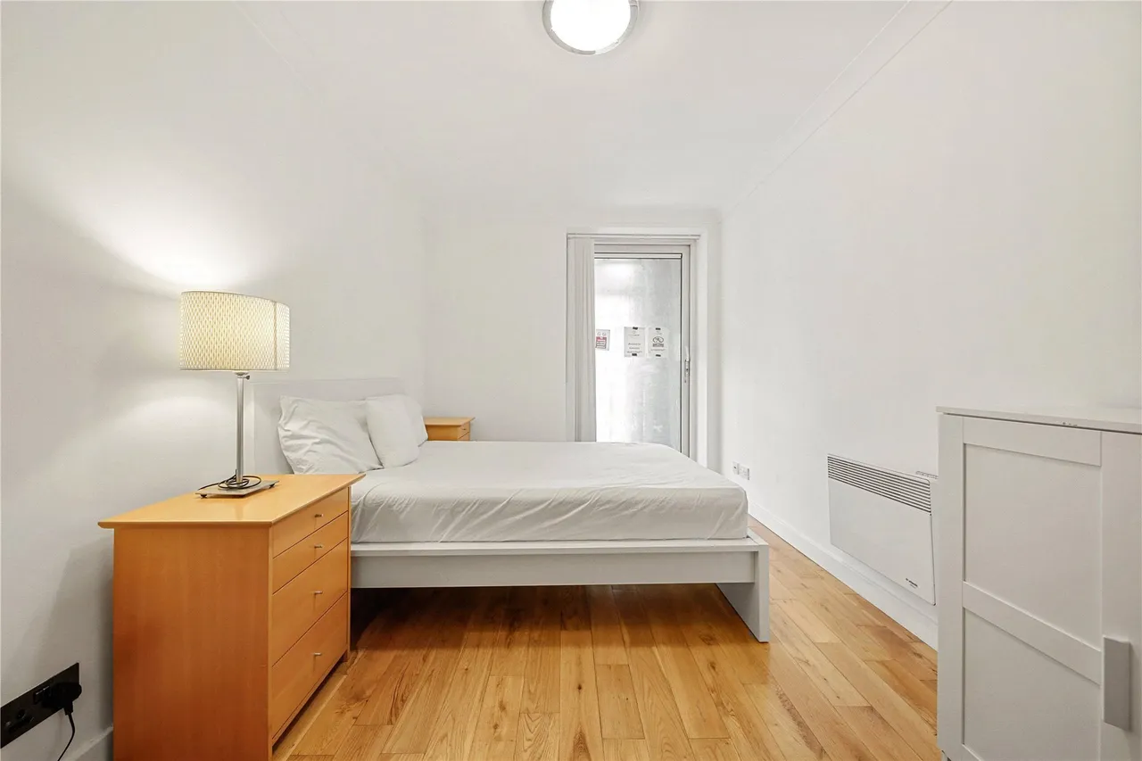 Boardwalk Place, Poplar Dock Marina, E14, photo 20