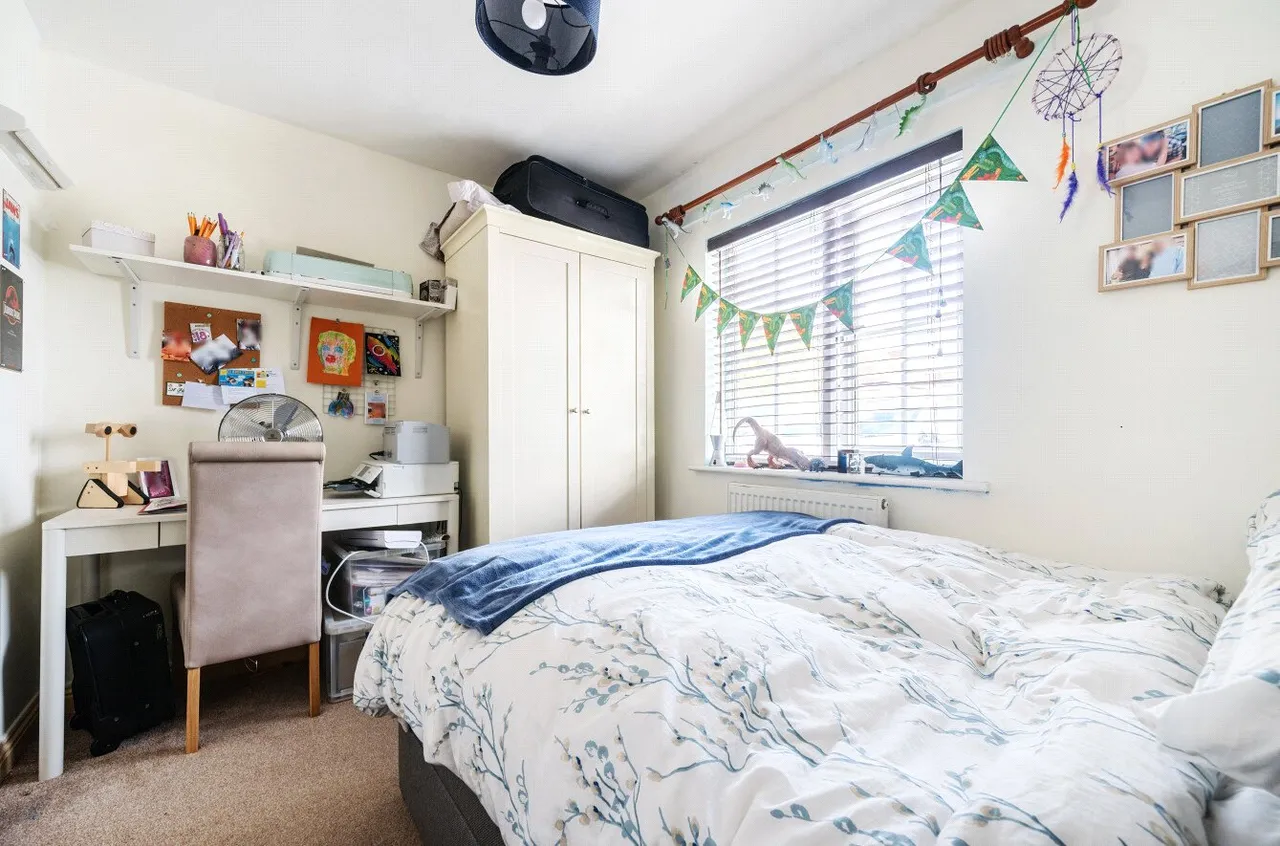 Roebuck Estate, Binfield, Bracknell, Berkshire, RG42 4DD, photo 7