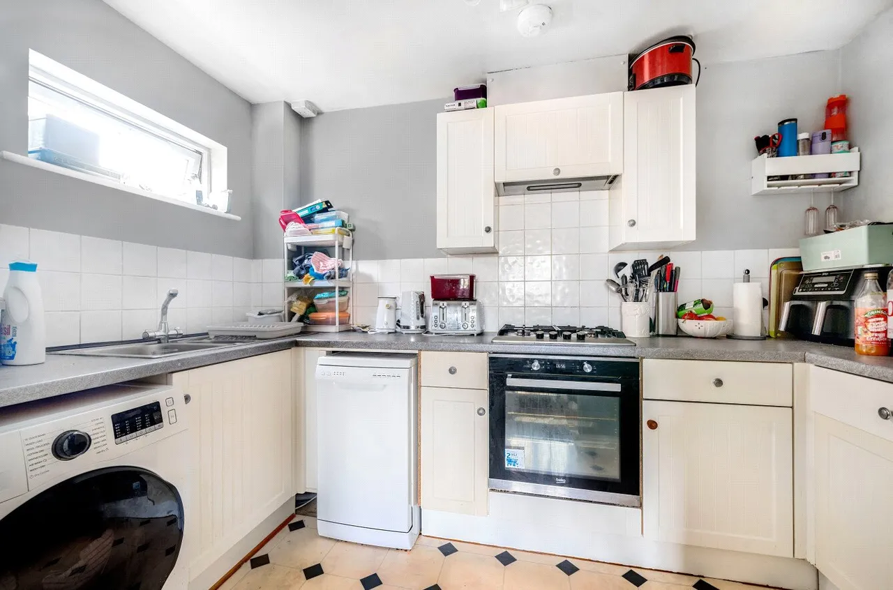 Roebuck Estate, Binfield, Bracknell, Berkshire, RG42 4DD, photo 8