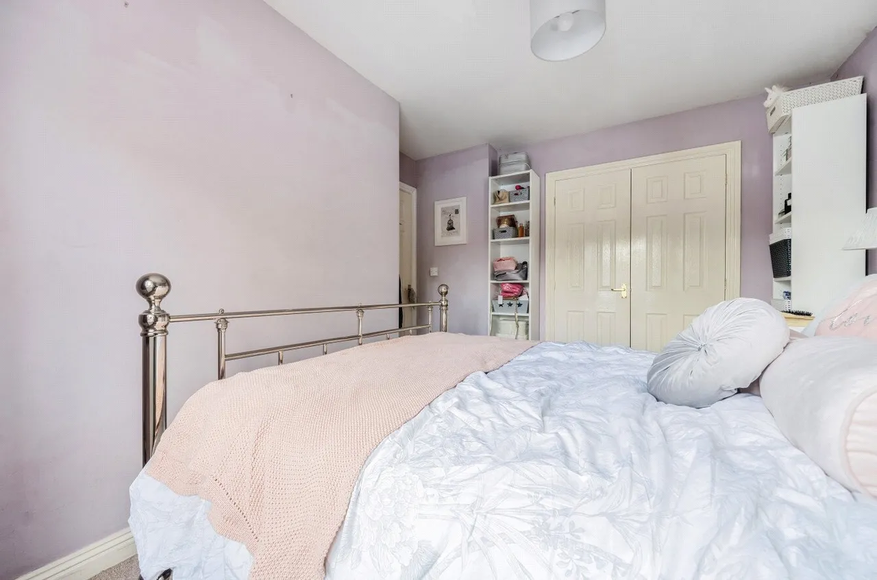 Roebuck Estate, Binfield, Bracknell, Berkshire, RG42 4DD, photo 5