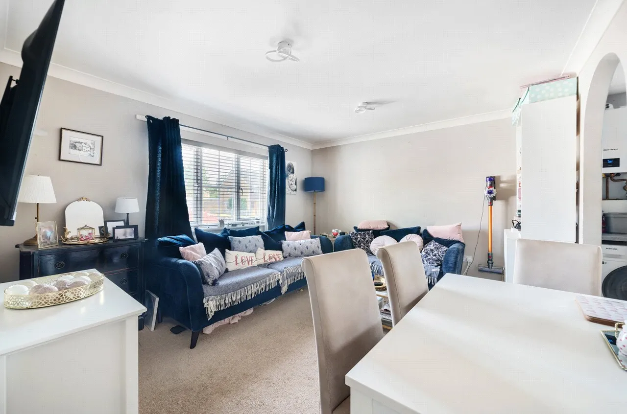 Roebuck Estate, Binfield, Bracknell, Berkshire, RG42 4DD, photo 10