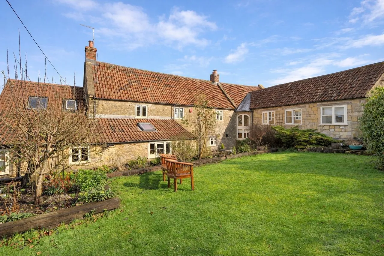 4 bed house for sale, Wanstrow, Frome, BA4