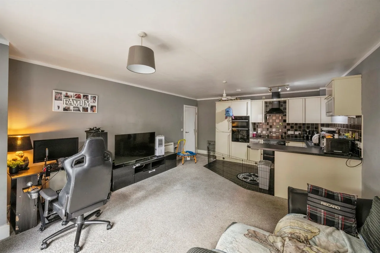 Kilner Court, Denaby Main, DN12, photo 2
