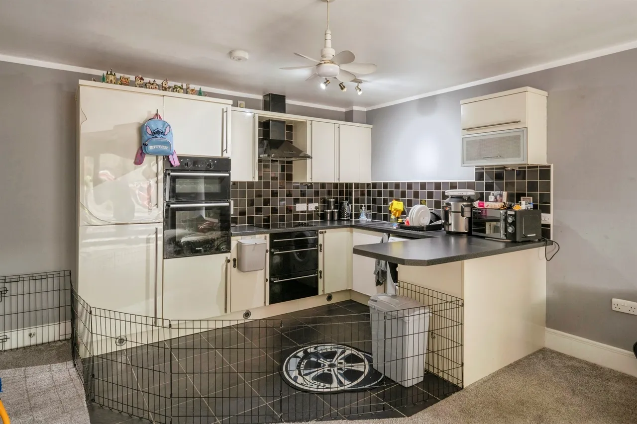 Kilner Court, Denaby Main, DN12, photo 3