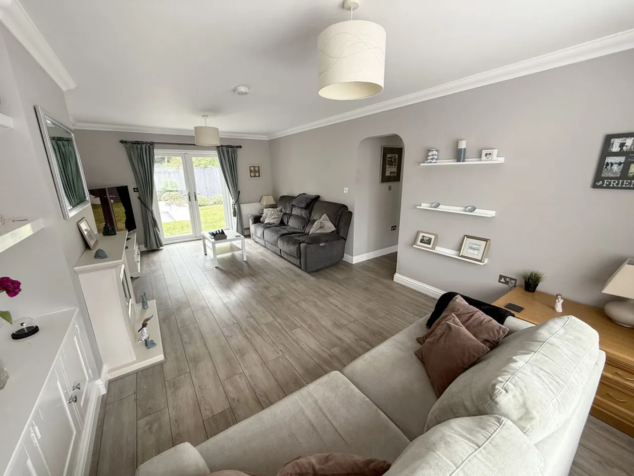 Acacia Drive, Westbury, photo 4