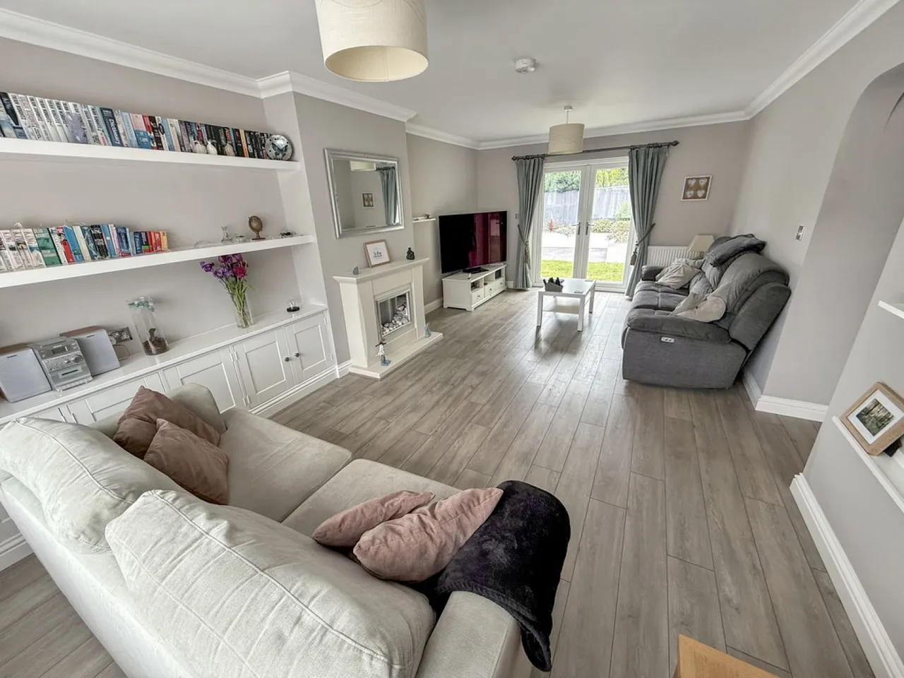 Acacia Drive, Westbury, photo 3