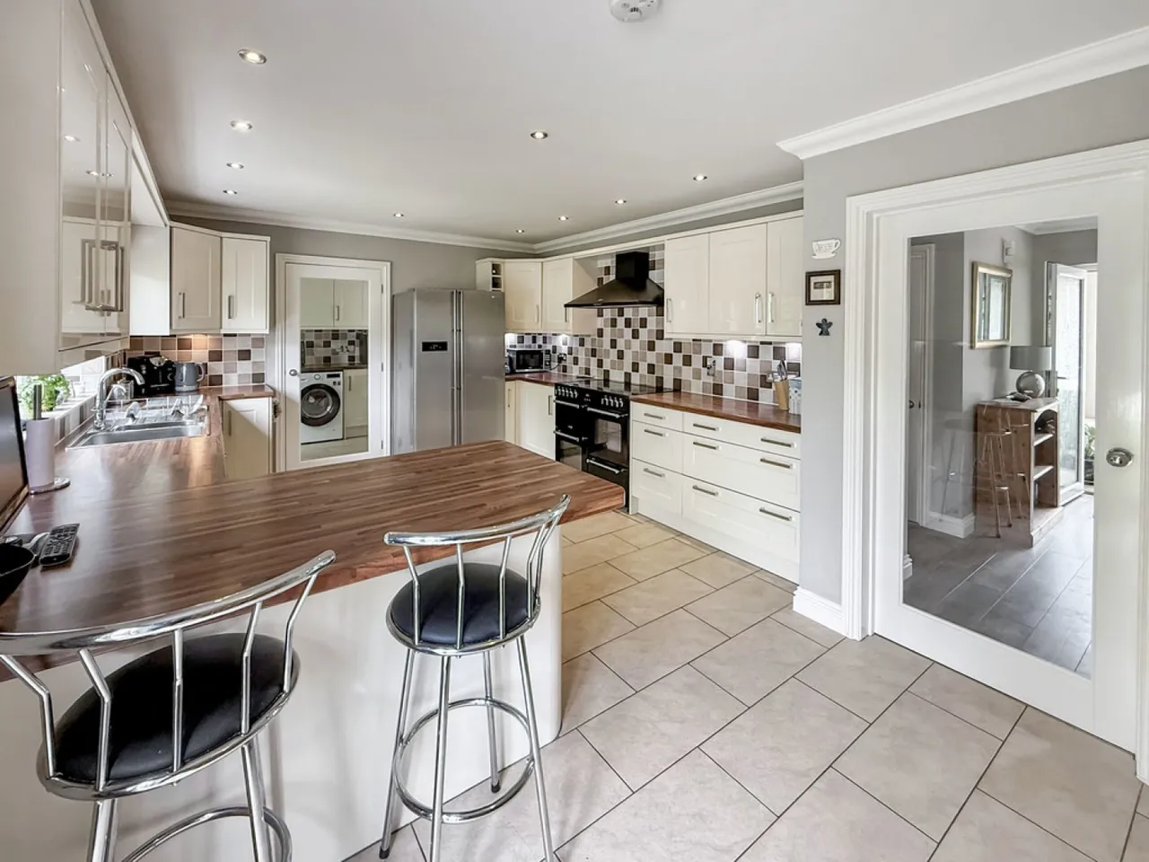 Acacia Drive, Westbury, photo 7