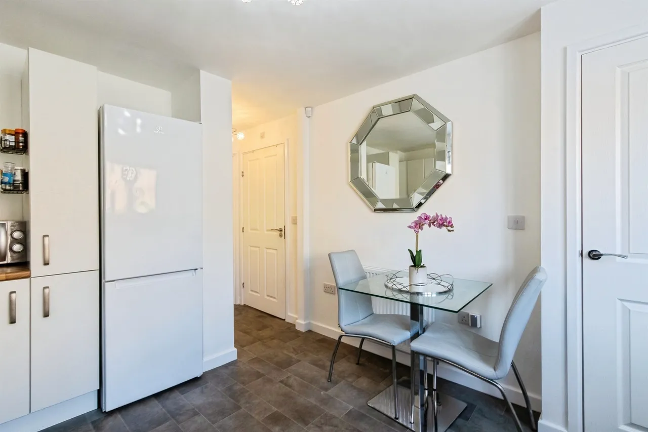 Magnolia Road, Seacroft, LS14, photo 6