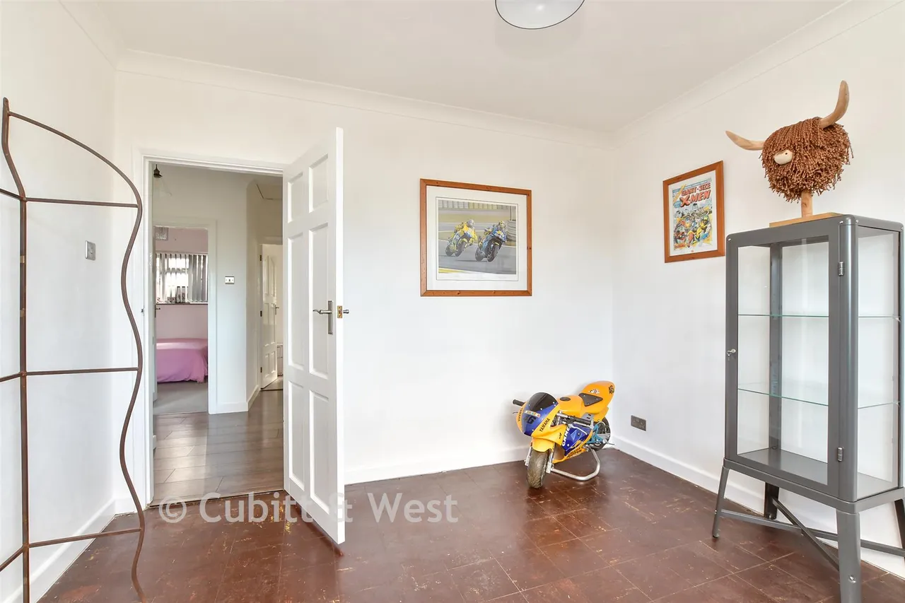 Muirfield Close, Worthing, BN13, photo 5