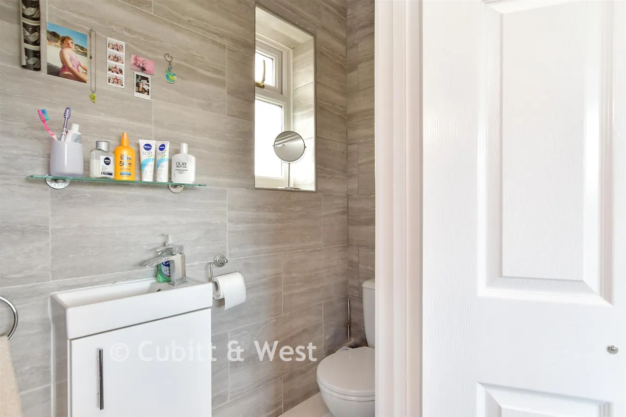 Muirfield Close, Worthing, BN13, photo 15
