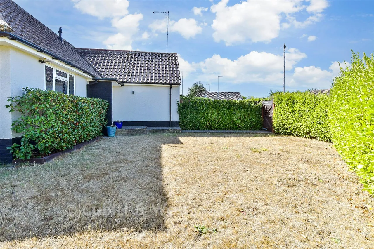 Muirfield Close, Worthing, BN13, photo 21