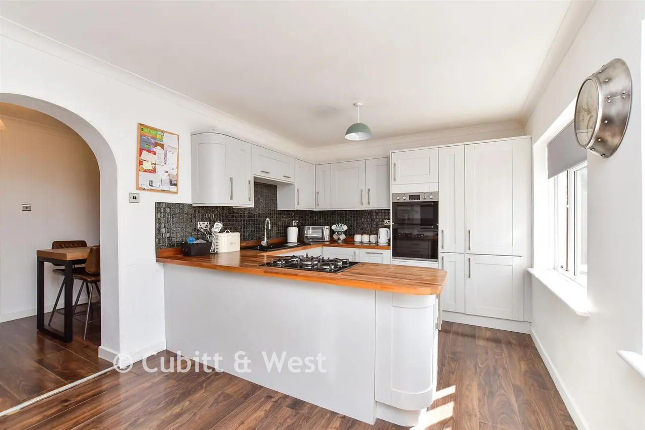 Muirfield Close, Worthing, BN13, photo 3