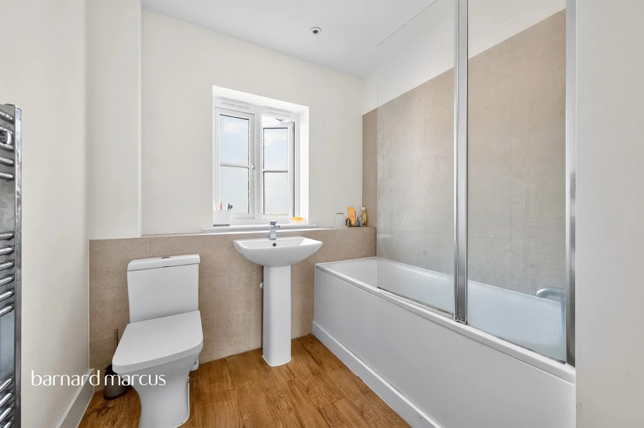 Aylsham Road, Tadworth, photo 10
