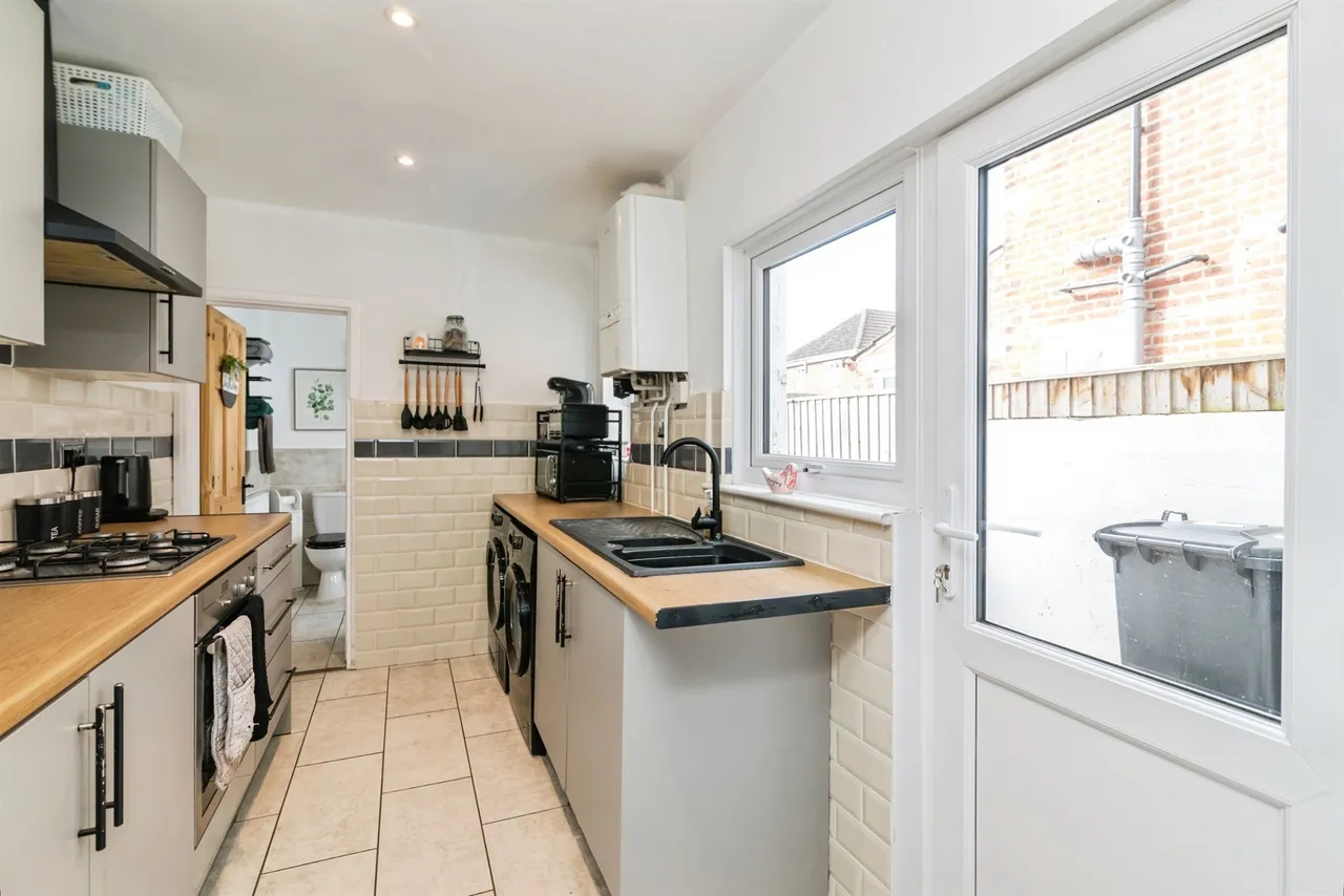 Maidstone Road, Lowestoft, photo 6