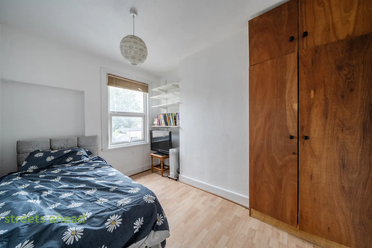 Dennett Road, Croydon, CR0, photo 7