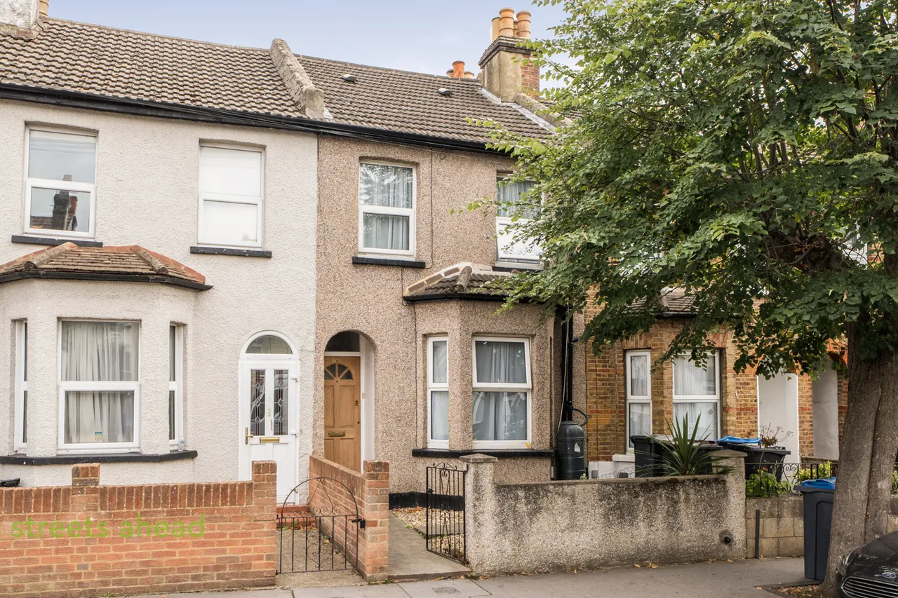 3 bed house for sale, Dennett Road, Croydon, CR0