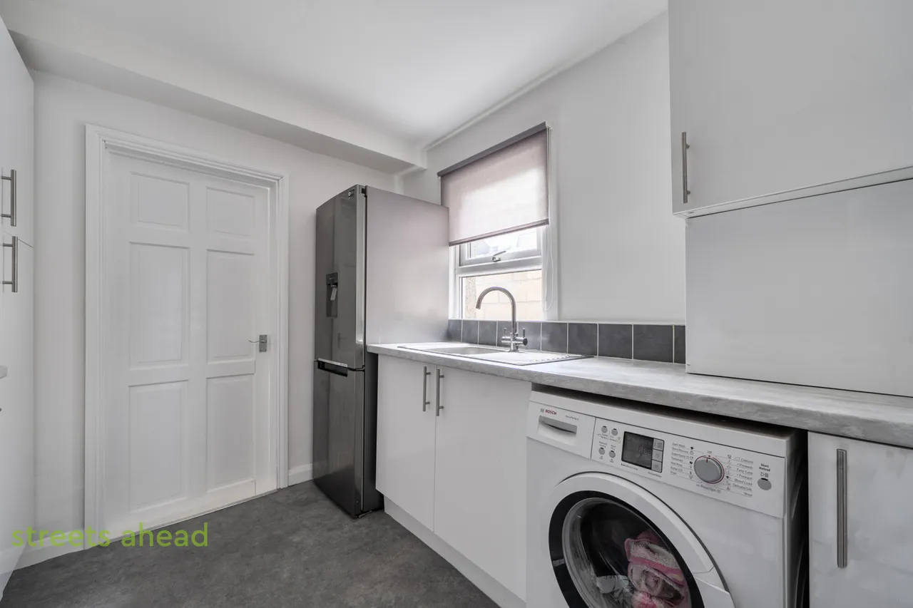 Dennett Road, Croydon, CR0, photo 10