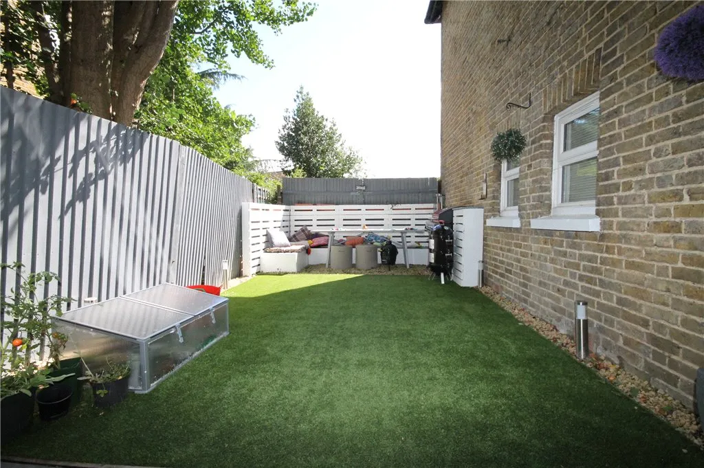 Mitcham Park, Mitcham, CR4, photo 5