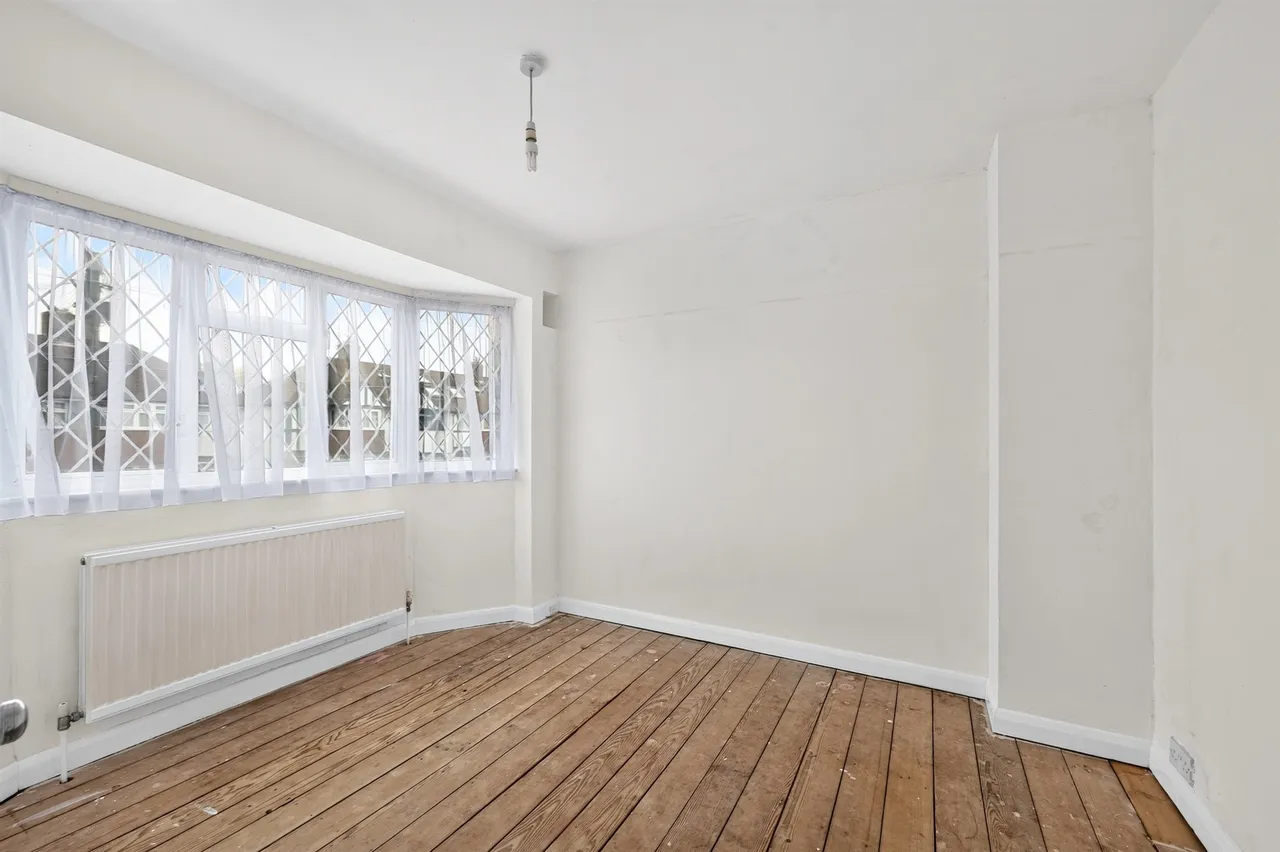 Risborough Drive, Worcester Park, photo 10