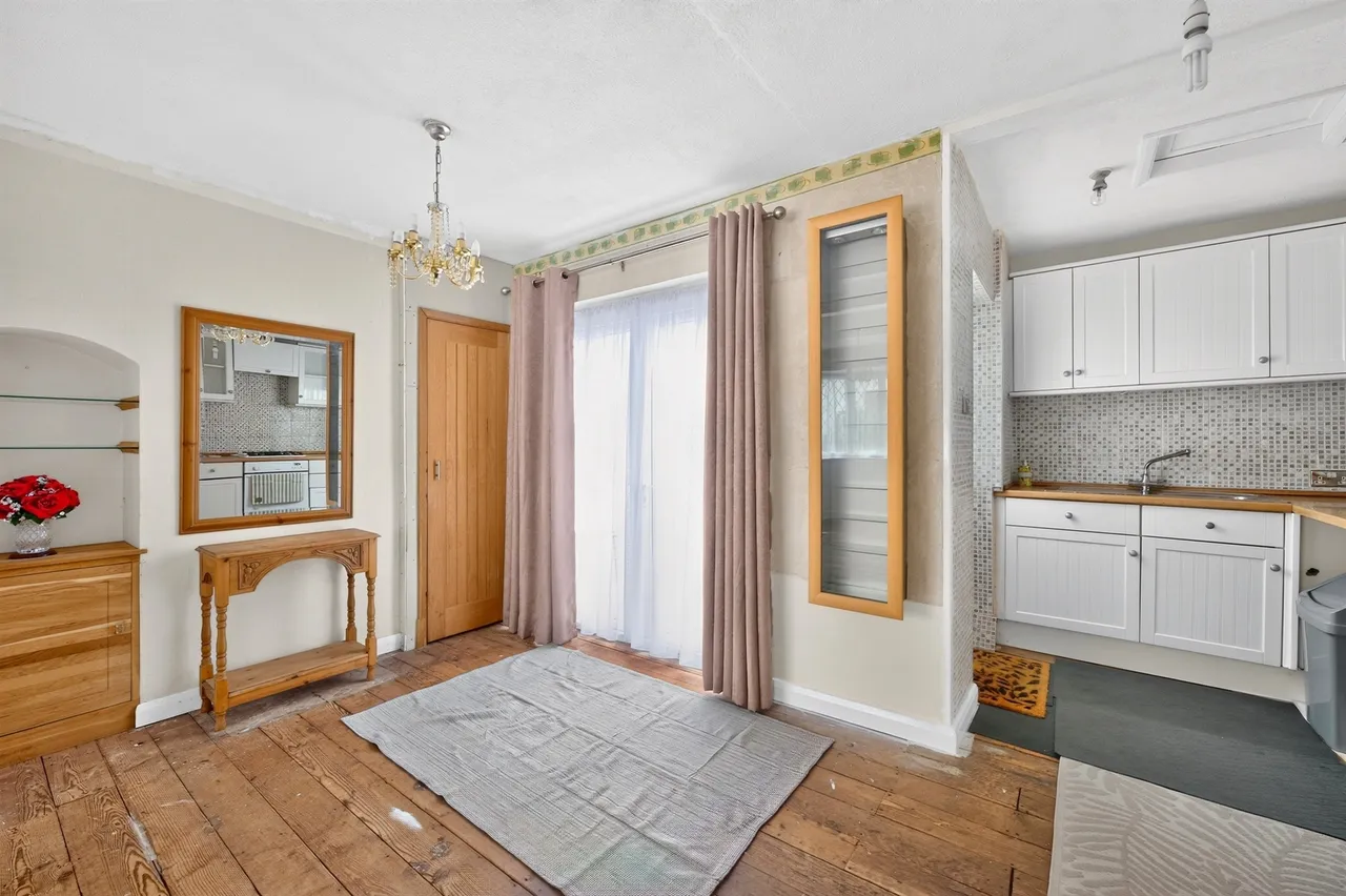 Risborough Drive, Worcester Park, photo 6