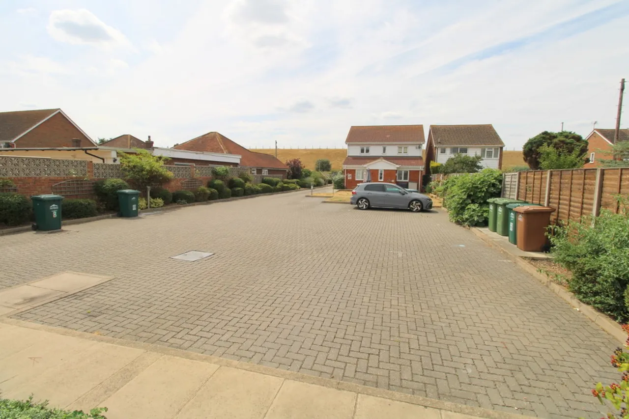 Ashmead Close, Ashford, photo 7