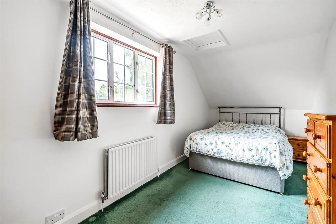 Shere Road, West Clandon, GU4, photo 9