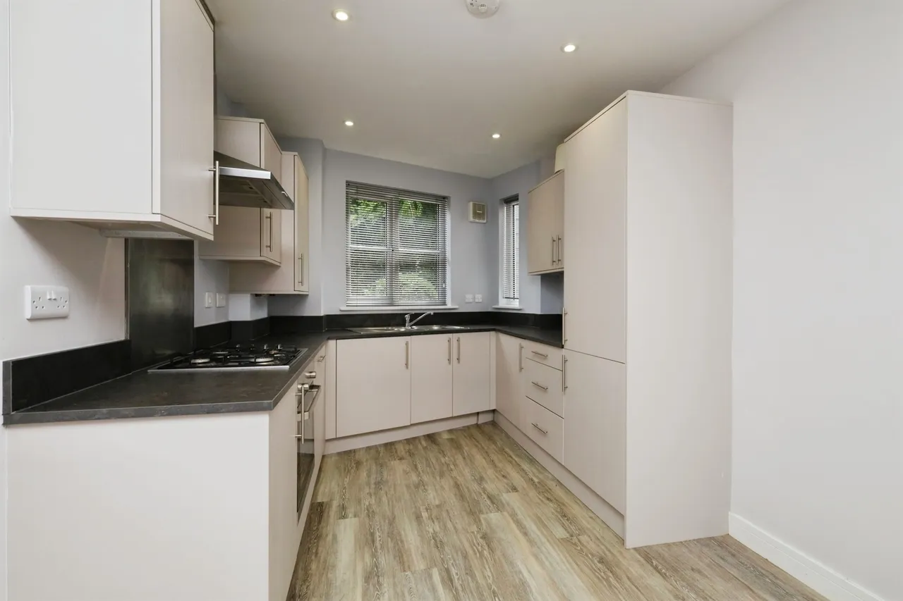 3 bed house for sale, Fitzmaurice Mews, Eastbourne, BN22