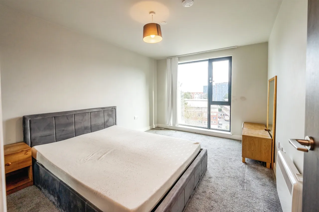 Broad Street, Birmingham, B15, photo 5