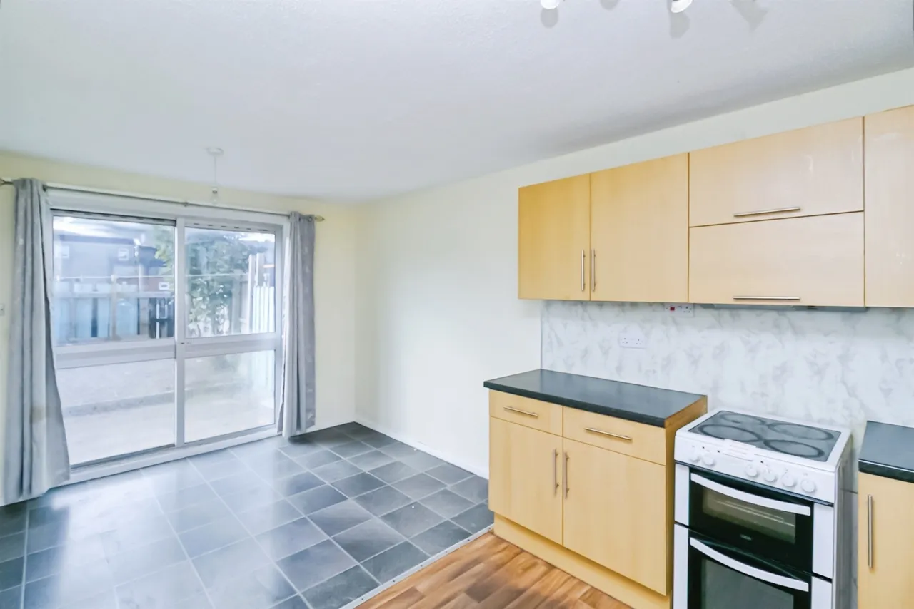Mallory Close, Barry, CF62, photo 5