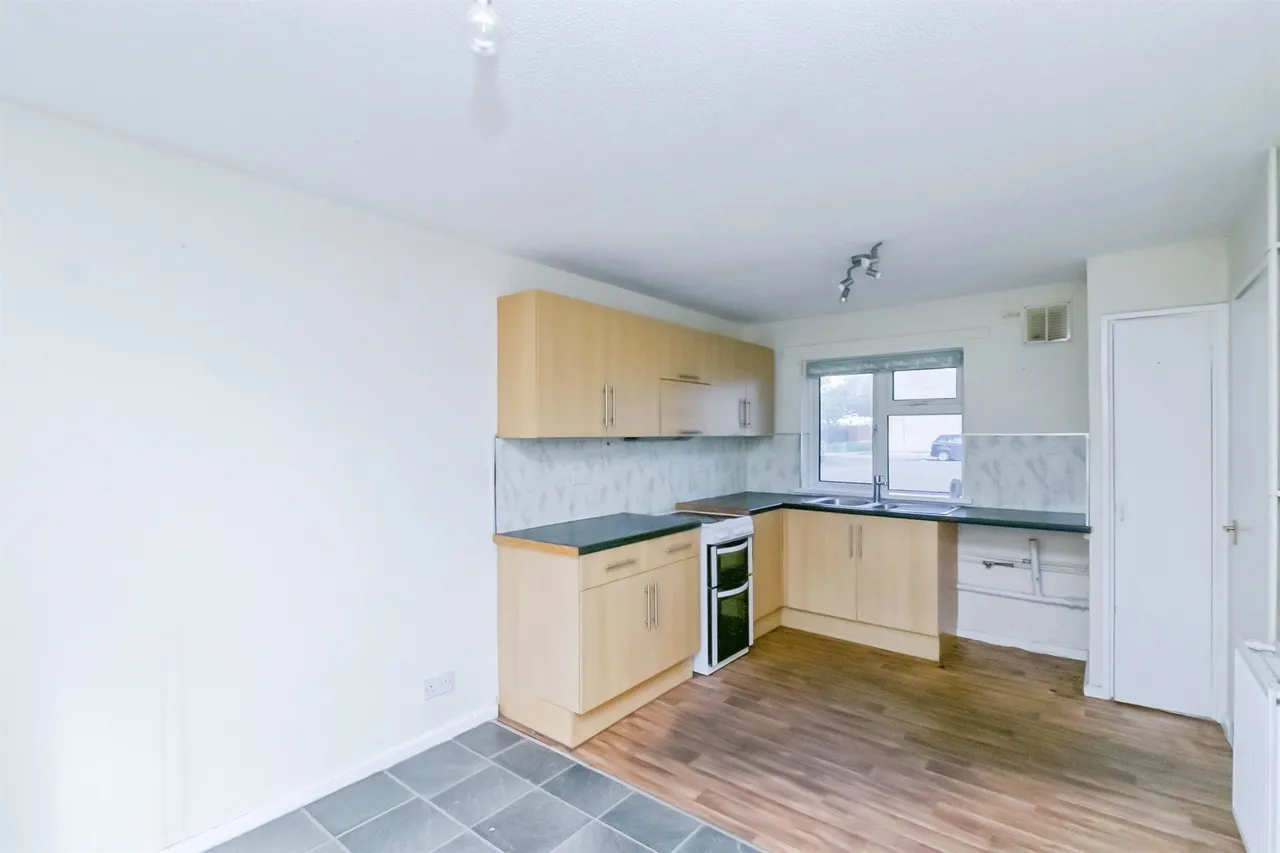 Mallory Close, Barry, CF62, photo 4