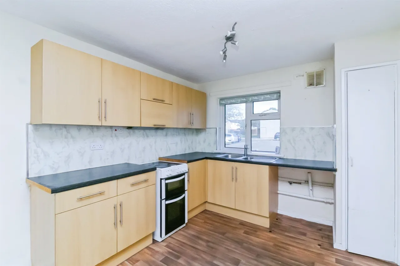 Mallory Close, Barry, CF62, photo 3