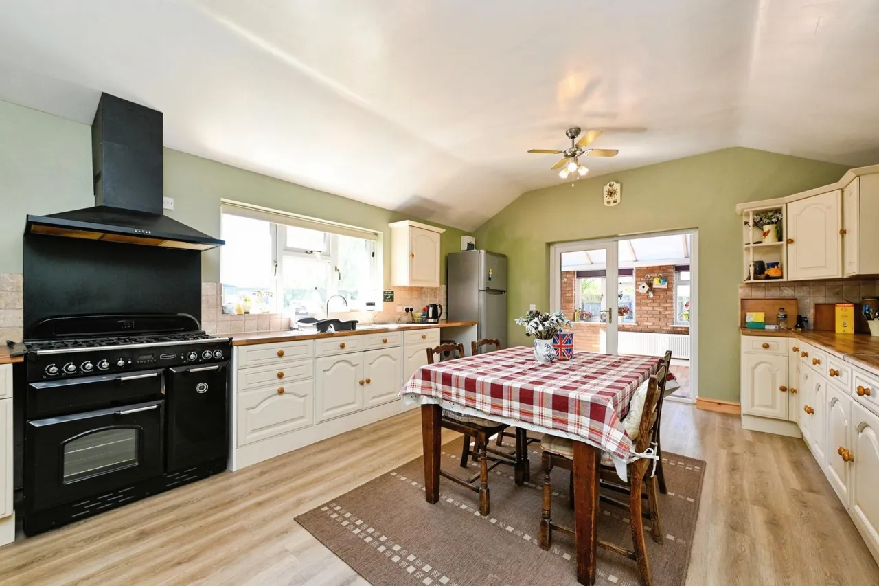 Baulkins Drove, Sutton Saint James, PE12, photo 4